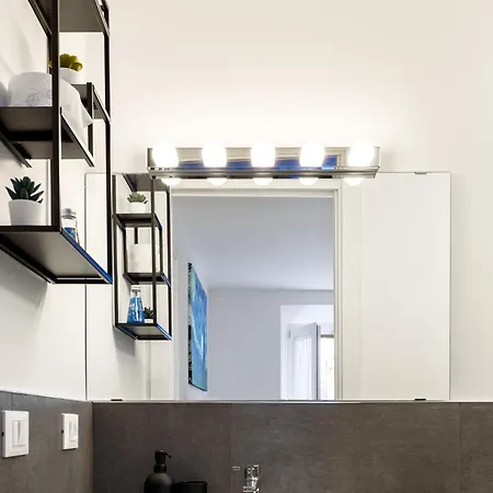 Luxury Appartament Piazza Roma Apartament *